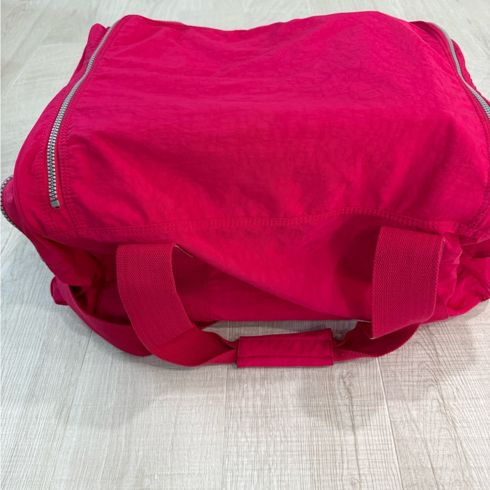 Kipling Large Duffle Bag - Fuschia - Excellent Condition! - Picture 4 of 11